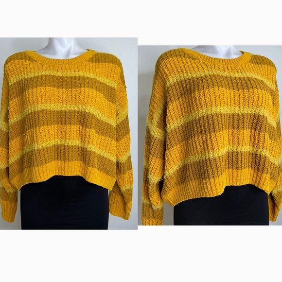❤️WILD FABLE WOMEN'S MUSTARD YELLOW STRIPED CREWNECK SWEATER☆ - Picture 2 of 2